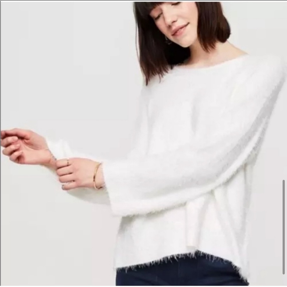 LOU & GREY Ivory White Eyelash Fuzzy Knit Sweater size medium super soft